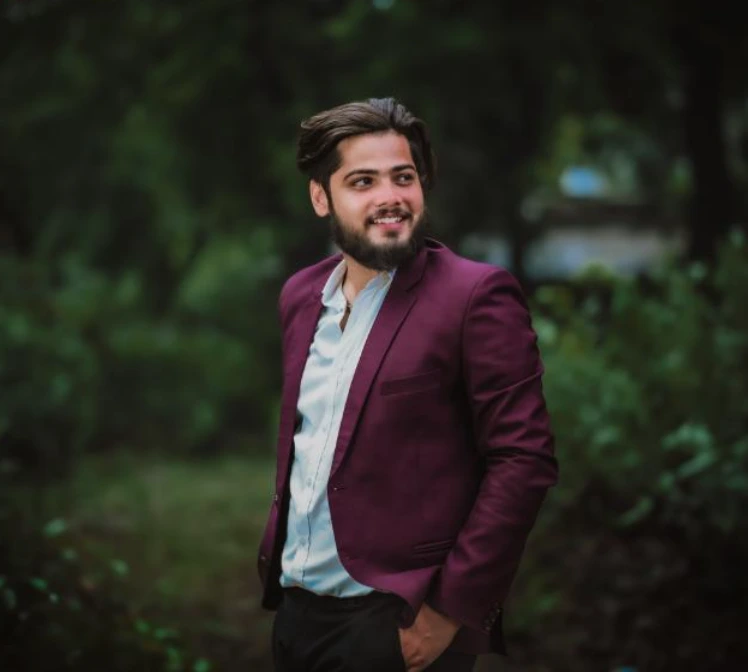 Vishal Tiwari founder and CEO of Rajwada Reflections