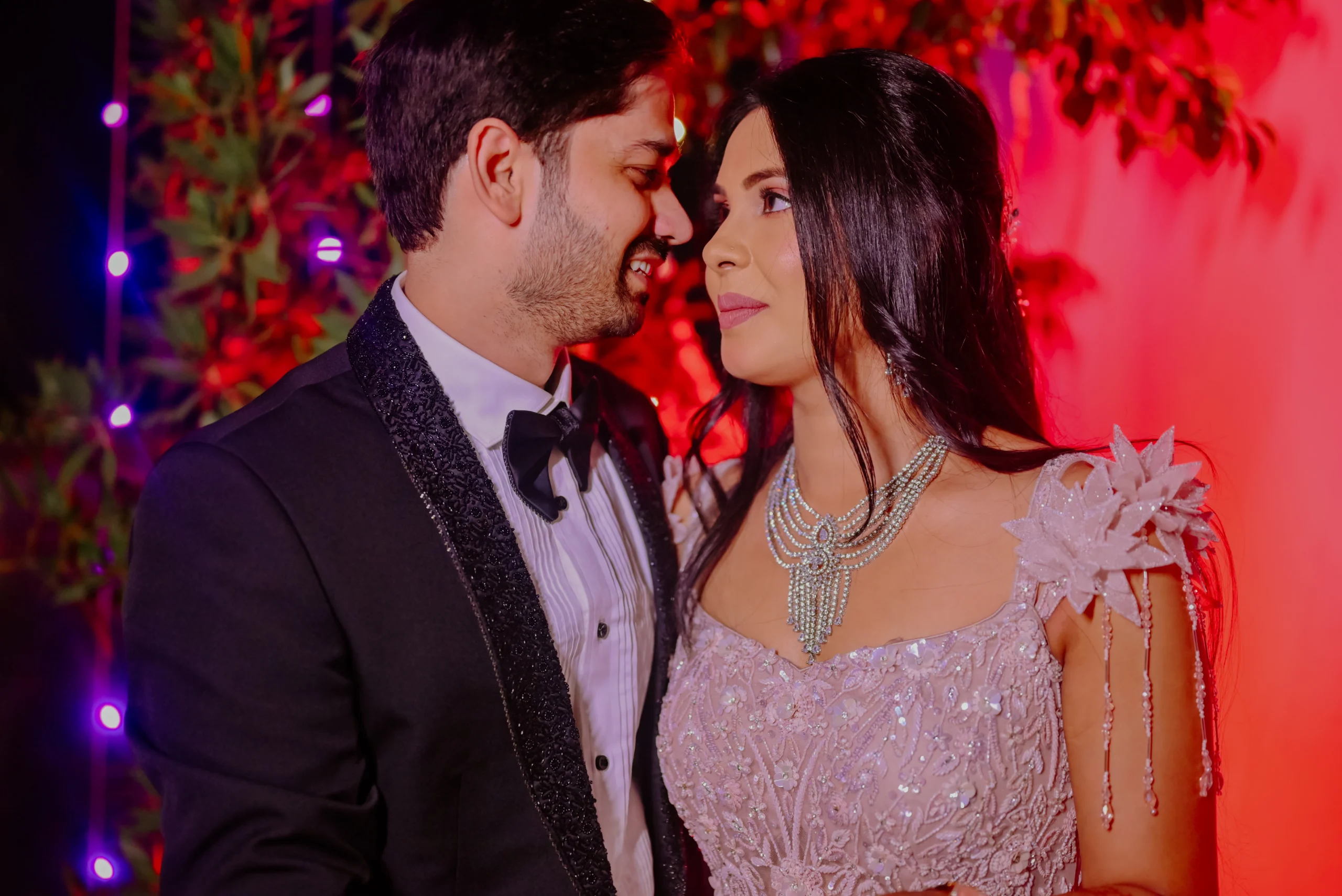 Best Engagement Photographer in Prayagraj_Engagement Shoot Prayagraj_Rajwada Reflections